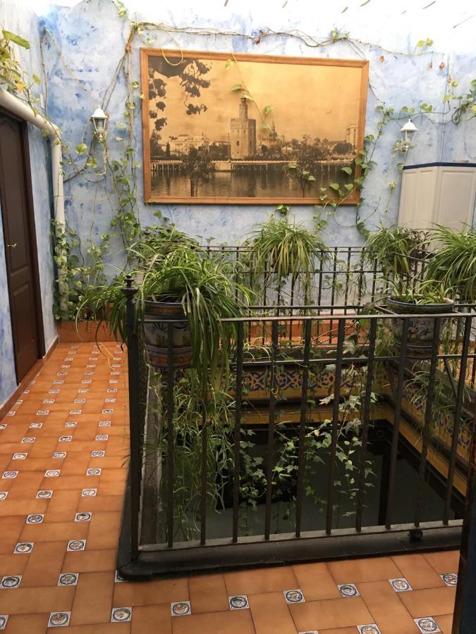 Pension Lisdos Севілья Екстер'єр фото